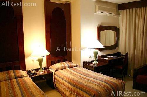 Imbat Hotel 25